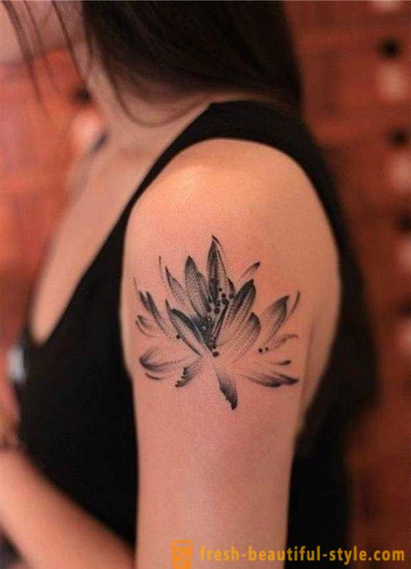 Tattoo „Lotus”: ennek hatásai lányok