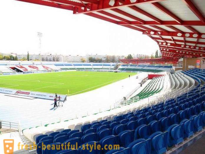 Stadion „oilman” - otthon a labdarúgó klub „Ufa”