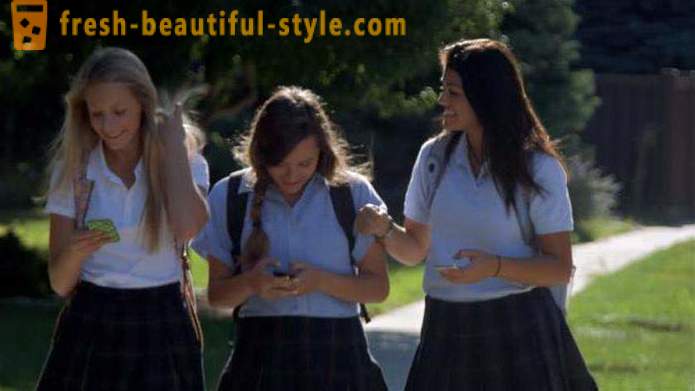Iskola szoknyák tizenéveseknek: modellek, stílusok. School divat a tizenévesek számára