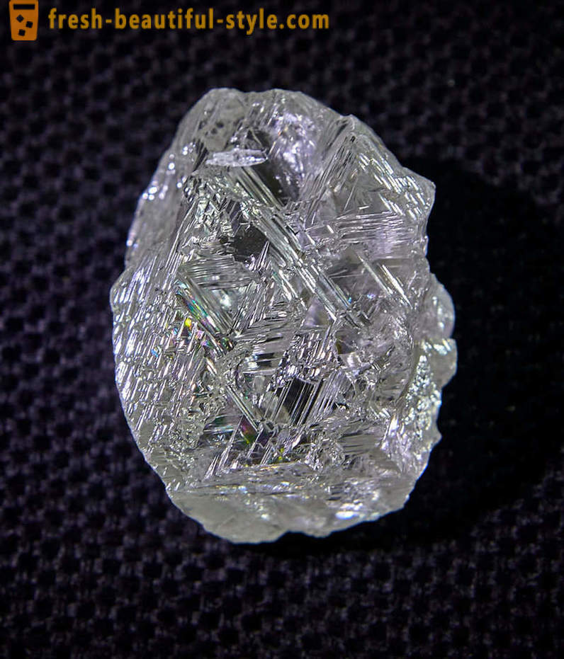 Yakutia találtak egy egyedi gyémánt súlya közel 200 karátos