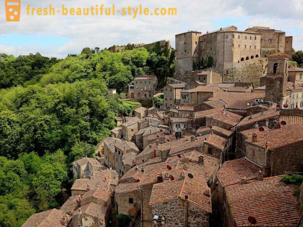 A szépség a hegyi városok Olaszország