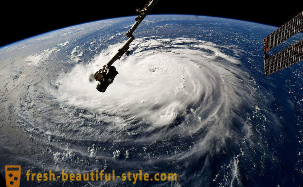 Hurricane „Florence” űrből