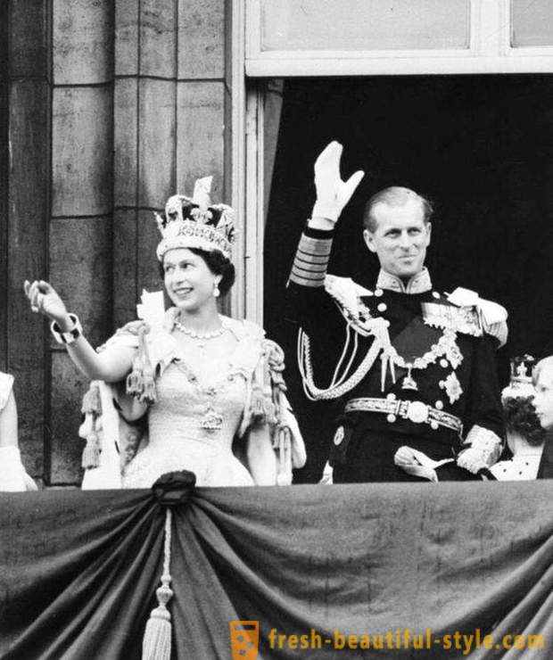 Queen Elizabeth II és Fülöp herceg ünnepelni platina esküvői