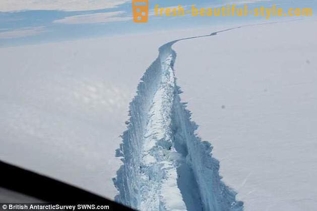 Iceberg Antarktiszról leszakadt területe több mint két Moszkva