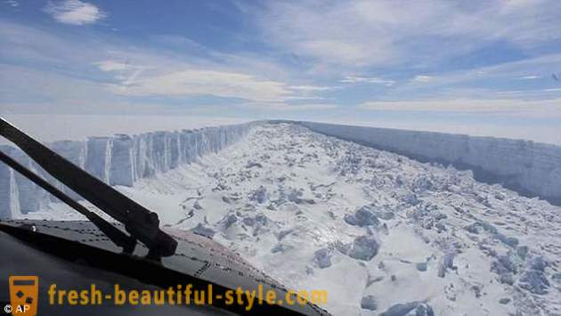 Iceberg Antarktiszról leszakadt területe több mint két Moszkva