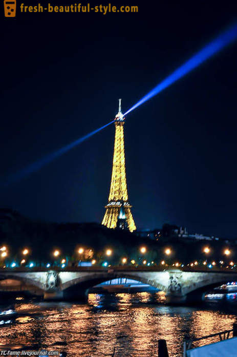 Sétáljon át a hidak Párizs