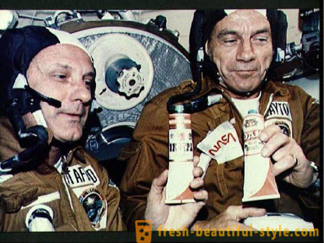 Élelmiszer csövek szovjet űrhajósok