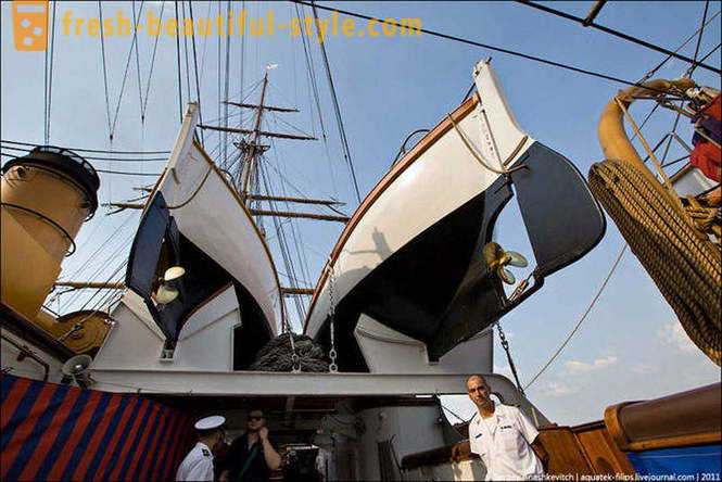 Kirándulás az olasz vitorlás hajó Amerigo Vespucci