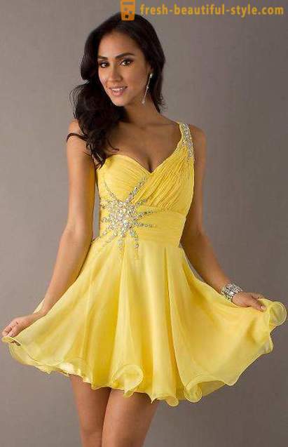 Sárga ruha: lehetőség a tavaszi és nyári