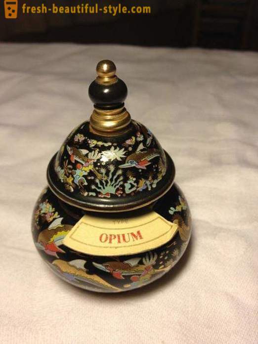 Parfüm „Opium» (Ópium): vásárlói vélemények
