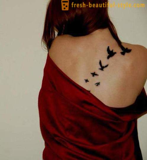 Gyönyörű női tetoválás -, hogy vágjuk, és ahol van egy kép